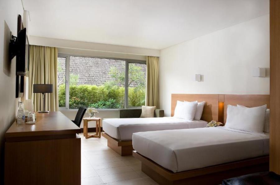 Hotel Santika Pasir Koja Бандунг Екстериор снимка