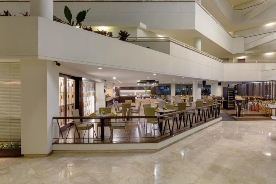 Hotel Santika Pasir Koja Бандунг Екстериор снимка