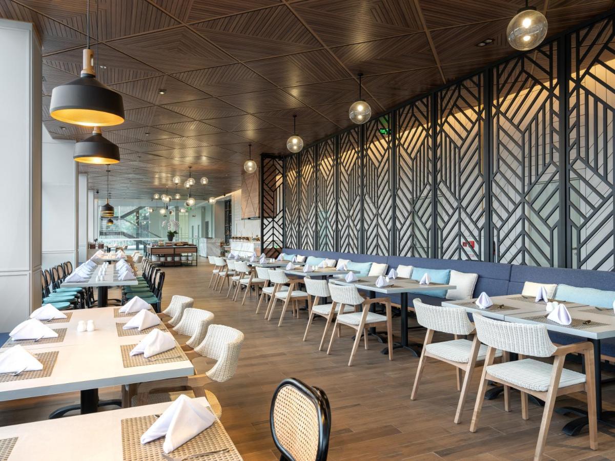 Hotel Santika Pasir Koja Бандунг Екстериор снимка